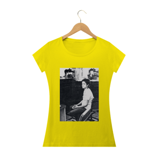 Nome do produto T-shirt Baby Look Dilma: Coração Valente