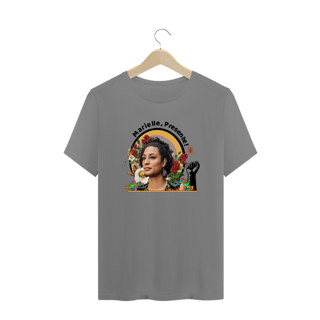 Nome do produto T-shirt Plus Size Marielle, Presente!