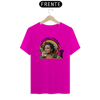 Nome do produto T-shirt Tradicional Marielle, Presente!