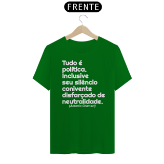 Nome do produto T-shirt Tradicional Tudo é política