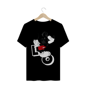 T-Shirt Mickey Namorados LO (Preta)