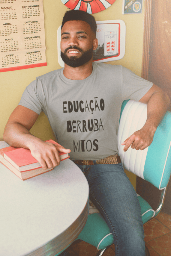 Educação Derruba Mitos