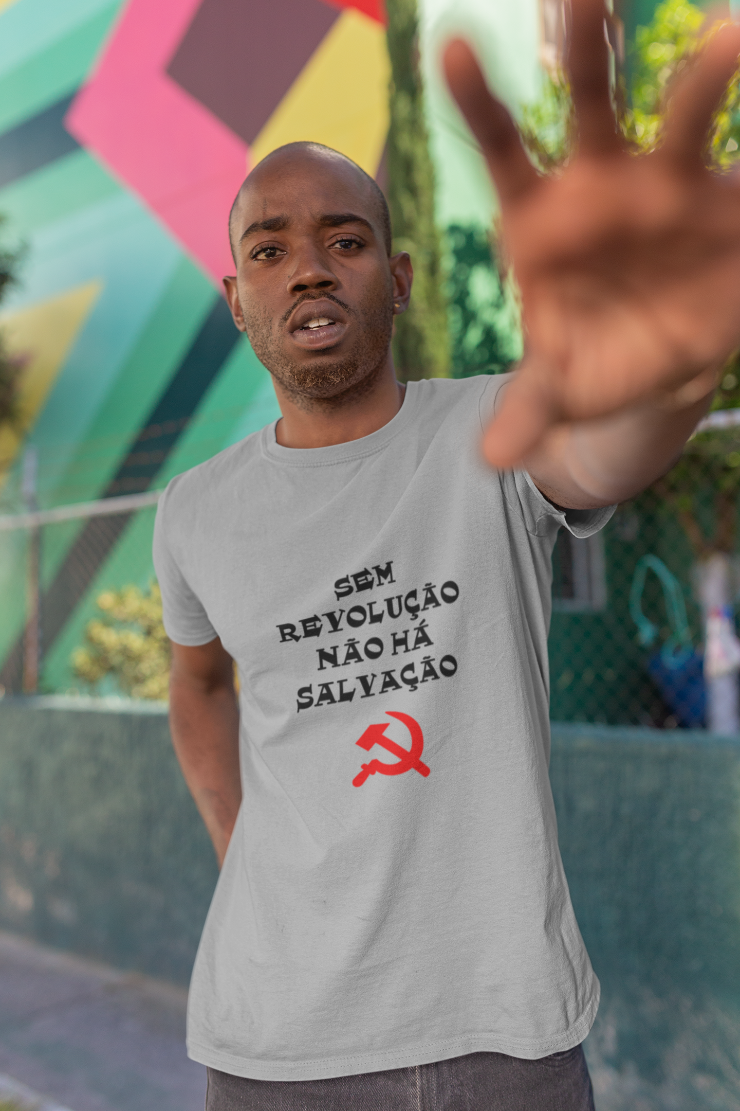 Sem Revolução Não Há Salvação