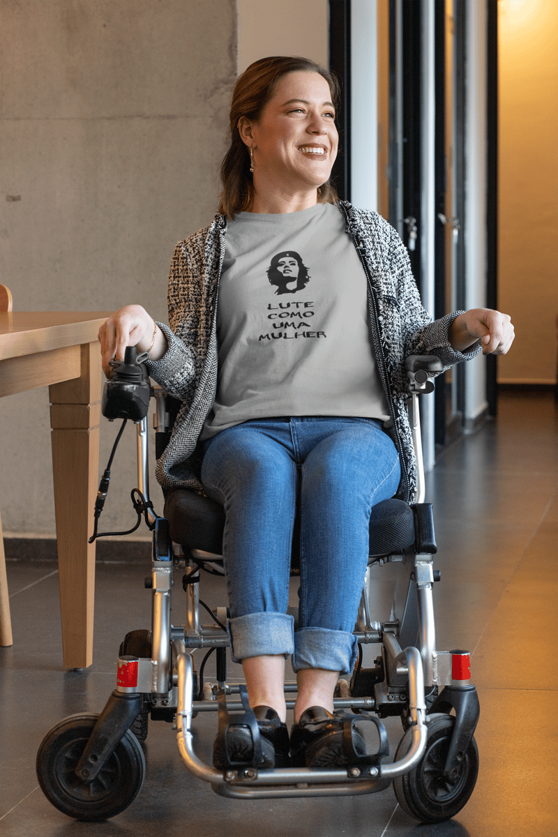 Nome do produto: Lute Como Uma Mulher (baby long)