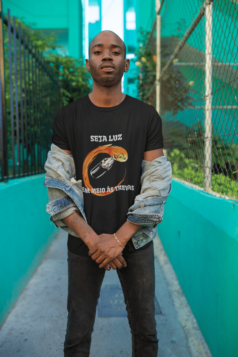 Nome do produto: Seja Luz em Meio às Trevas