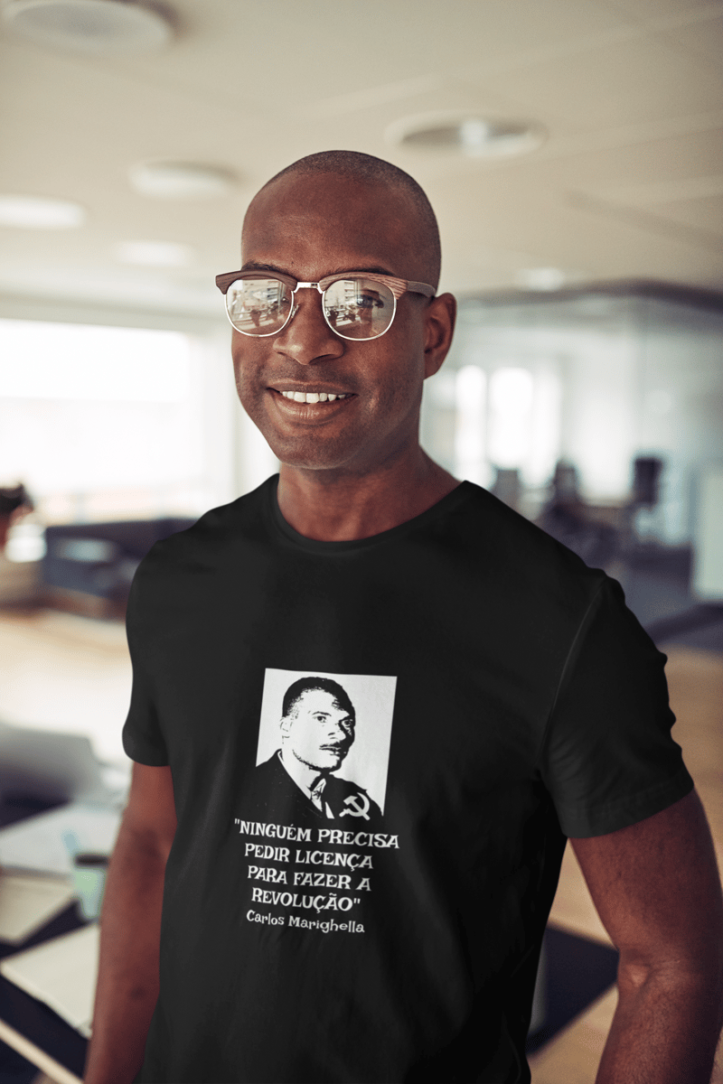 Nome do produto: Marighella e a Revolução