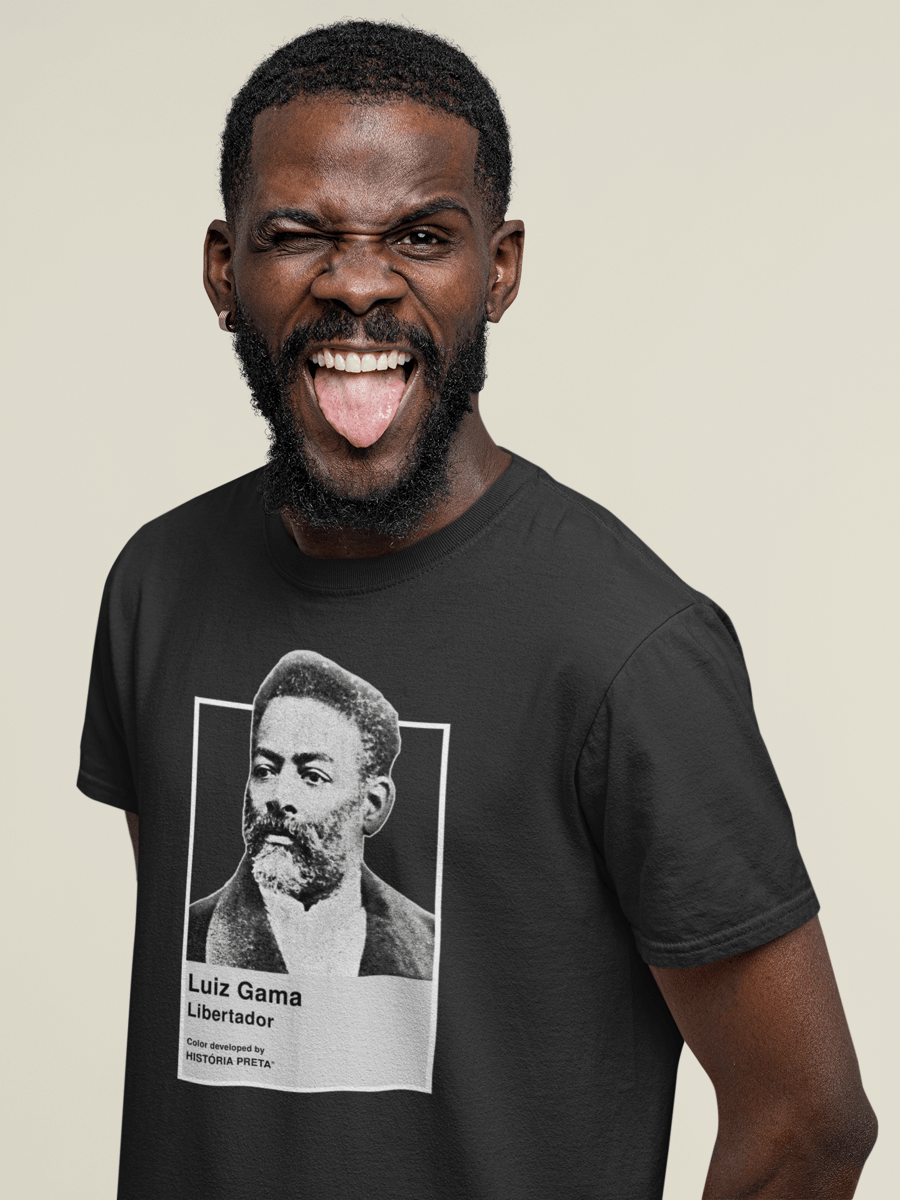 Nome do produto: Camiseta Pantone Luiz Gama