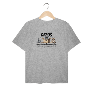 Nome do produto Camiseta Plus Gatos só querem a caixa
