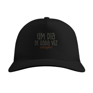 Boné Um dia de cada vez. sempre.