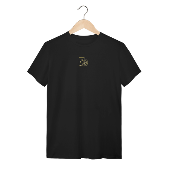 Camiseta Cho Ku Rei dourado