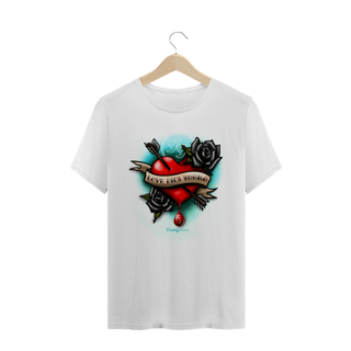 Nome do produto Camiseta - Love Dies Young