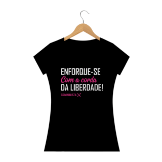 Camiseta enforque-se com a corda da liberdade