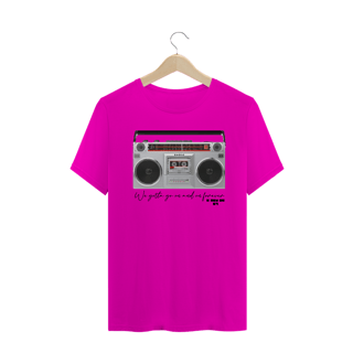 Nome do produto T-Shirt R-A-D-I-O - O Som Do K7