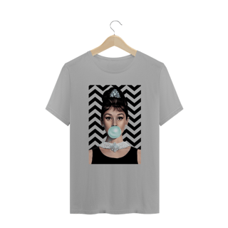 Camiseta Audrey Hepburn Bubblegum #plusize