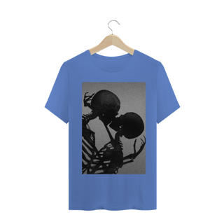 Nome do produto CAMISA COM 2 ESQUELETOS SE BEIJANDO