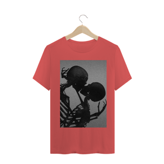 Nome do produto CAMISA COM 2 ESQUELETOS SE BEIJANDO