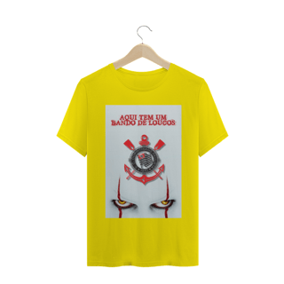 Nome do produto Camiseta Aqui tem um Bando de Loucos
