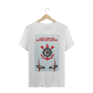 Nome do produto Camiseta Aqui tem um Bando de Loucos