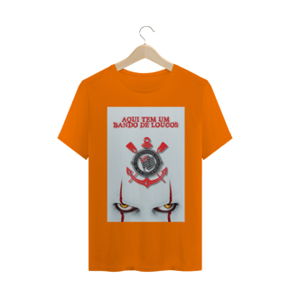 Nome do produto Camiseta Aqui tem um Bando de Loucos
