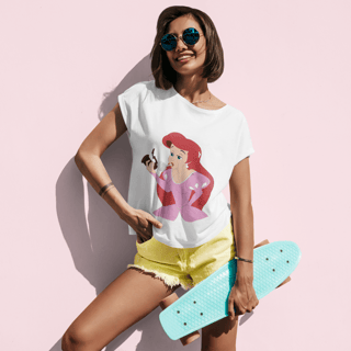 Camiseta Fem. Princesa com Cachimbo