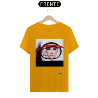Nome do produto Camiseta Xtina Keeps Gettin