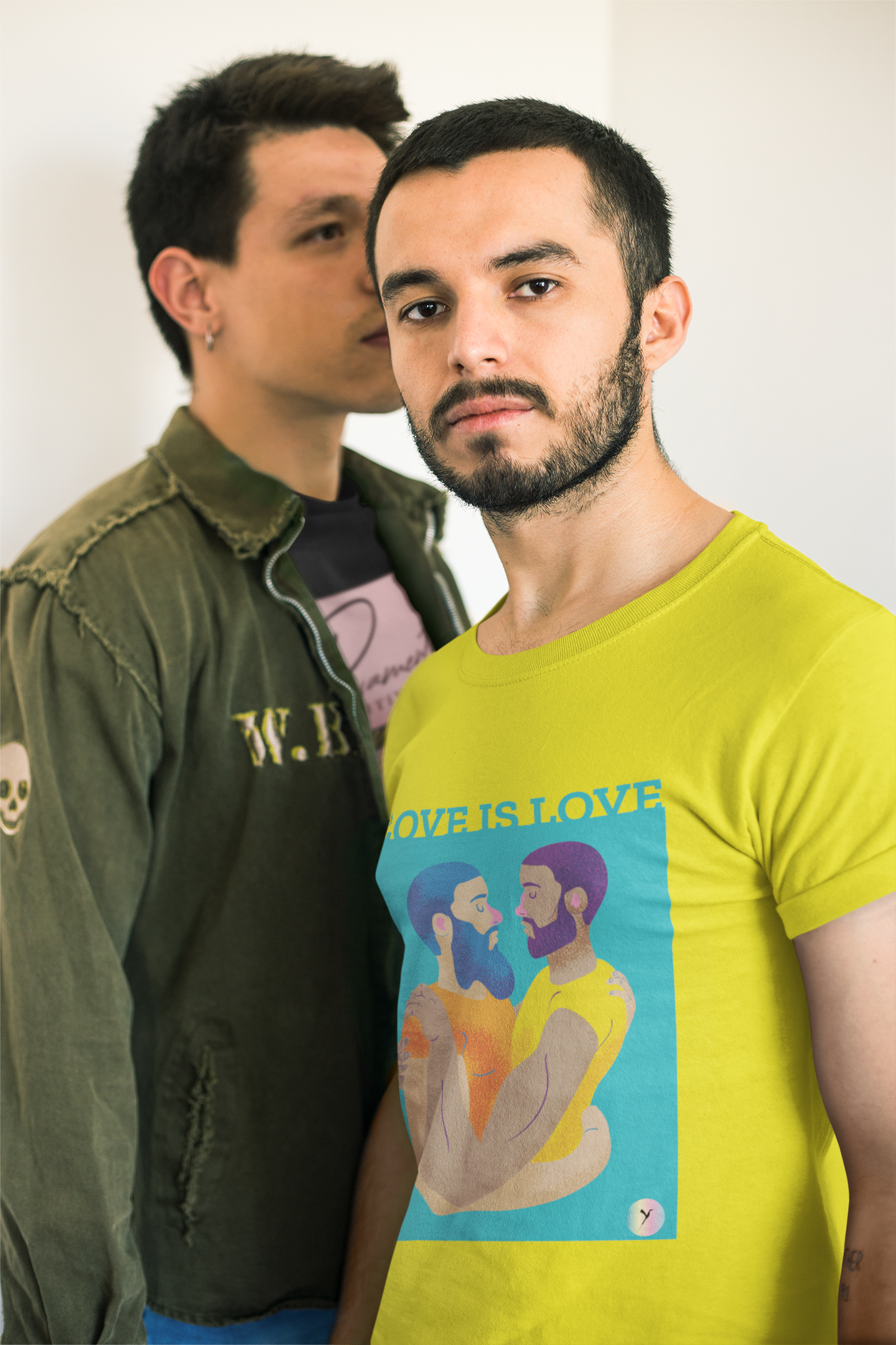 Camiseta Classic Love is Love