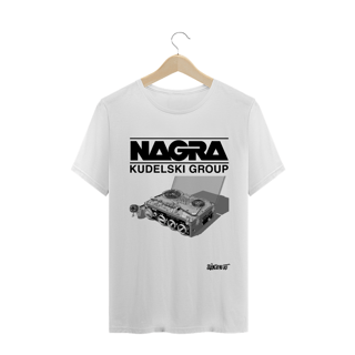 Nome do produto Camiseta Nagra | Branca | Cinza