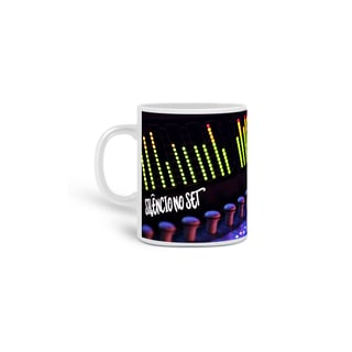 Nome do produto Caneca Mesa de Som