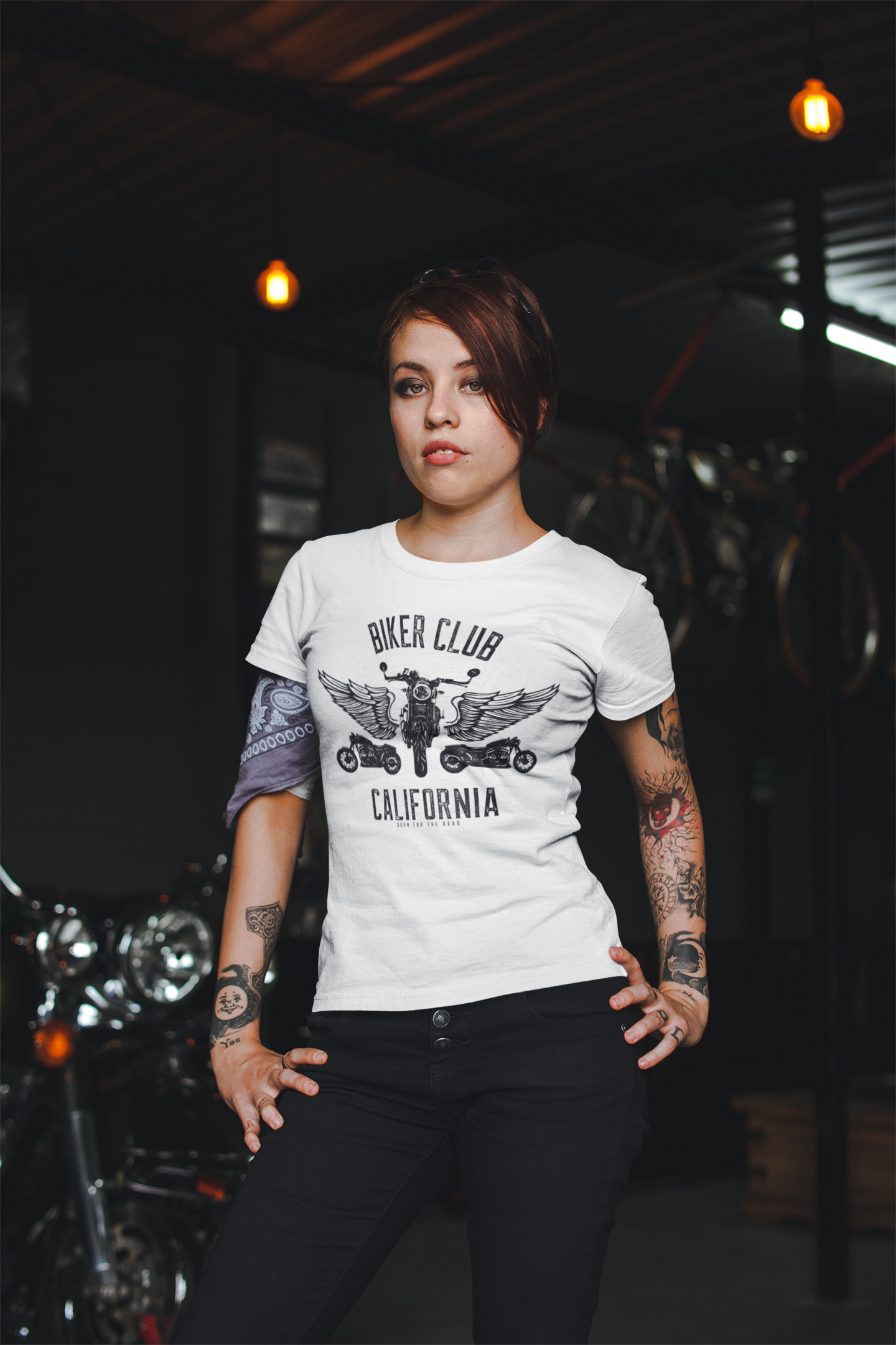 CAMISETA FEMININA BRANCA BABY LONG COLEÇÃO CALIFORNIA ROAD  BIKER CLUB