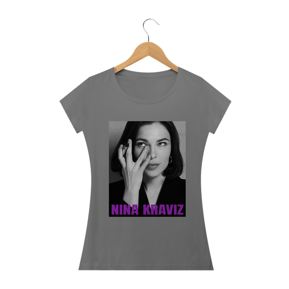 Nome do produto: Camiseta feminina Nina Kraviz