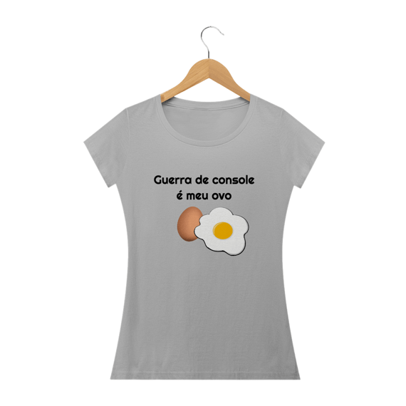 Camiseta MASCULINA Guerra de Consoles É Meu Ovo