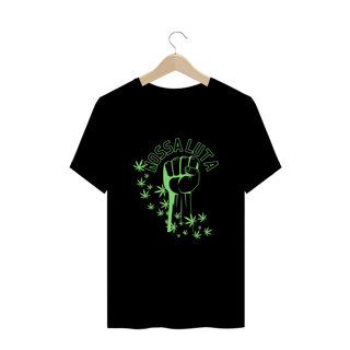 Nome do produto Camiseta plus size - luta claro