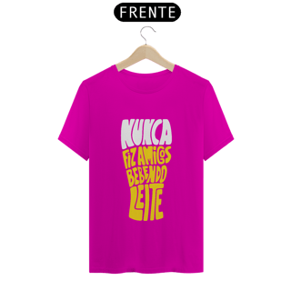 Nome do produto Camiseta Nunca Fiz Amigos bebendo Leite - Camisetas de Boteco