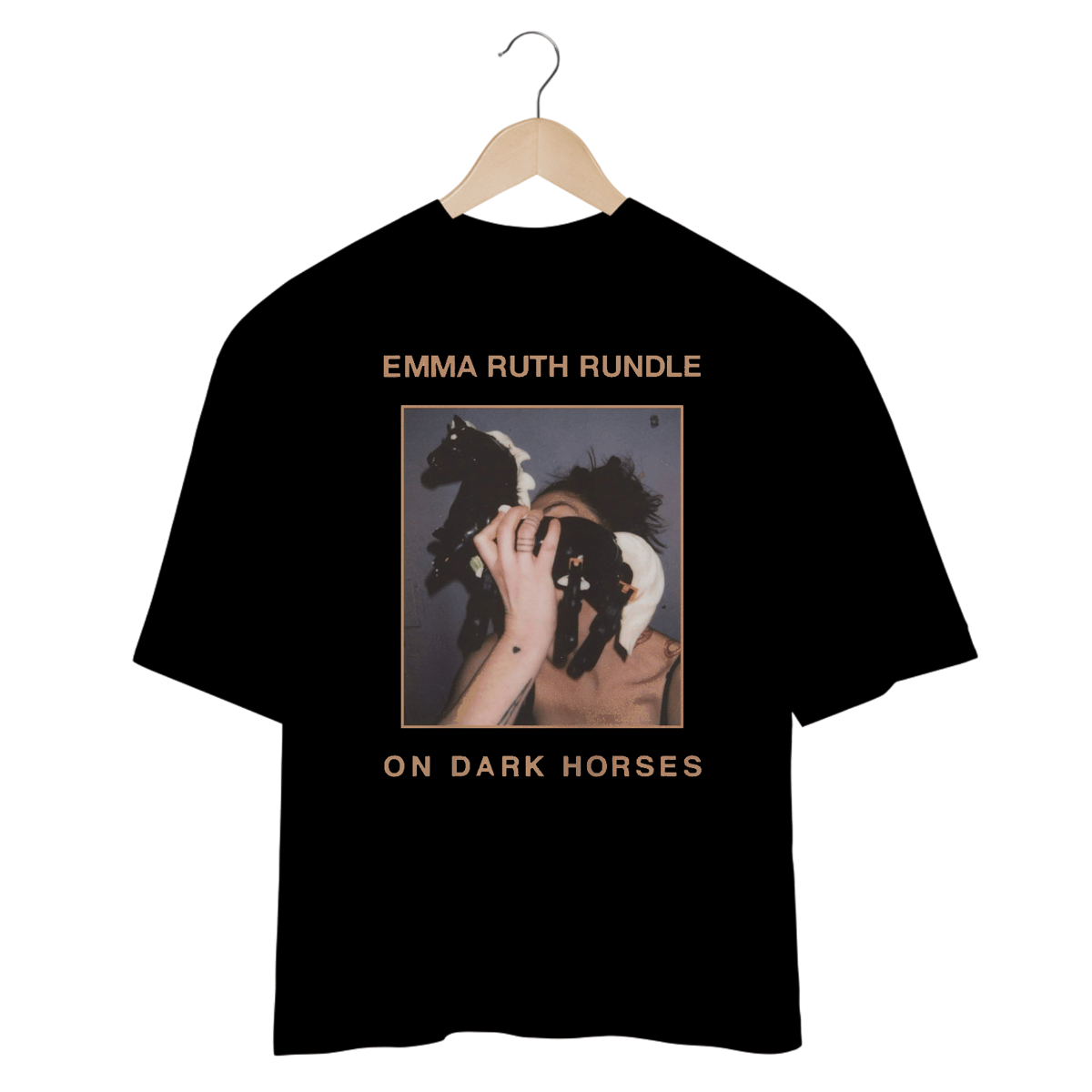 Nome do produto: Camiseta Oversized Emma Ruth Rundle Horses White Mind The Gap Co.