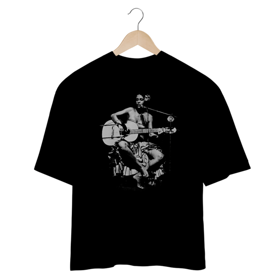 Camiseta Oversized Gal Costa Guitar Mind The Gap Co.