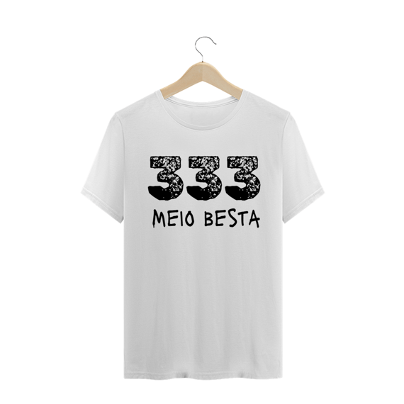 T-shirt Masculina Branca e Colorida (letra preta) 