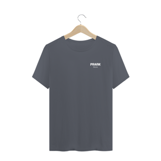 Nome do produto T-shirt Masculina Preta e Colorida (letra branca) Prank Store