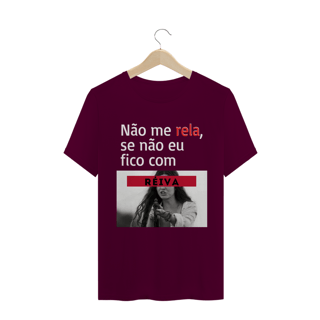 Nome do produto T-shirt Masculina Preta e Colorida (letra branca) 