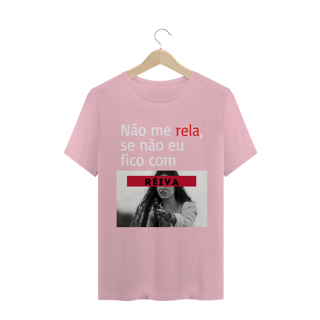 Nome do produto T-shirt Masculina Preta e Colorida (letra branca) 