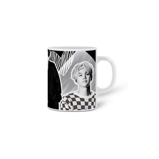 Nome do produto B&W Yoongi Mug