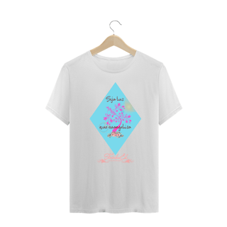 Nome do produto Camiseta Plus Size Tininha Elo - Seja Luz Que Evangeliza