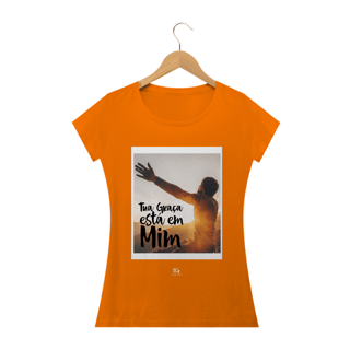 Nome do produto Camiseta Feminina Edu Guimarães - Tua Graça Está em Mim