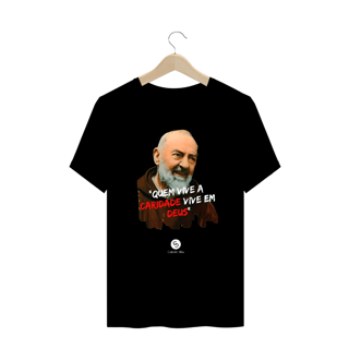 Nome do produto Camiseta Plus Size Gabriel Dilins - Quem Vive a Caridade
