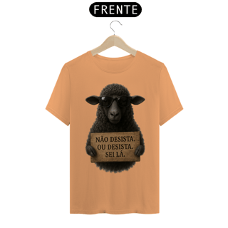 Nome do produtoOvelha Negra | Desista ou sei lá. Tee T-Shirt Estonada