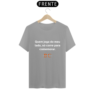 Nome do produto Camiseta - Quem joga do meu lado