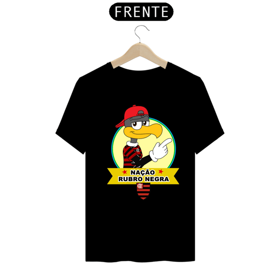 Camisa cor preta com o urubu da Nação.
