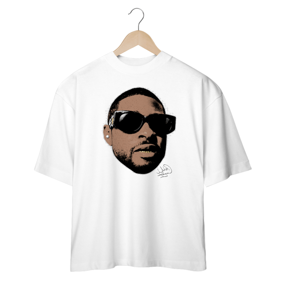 CAMISETA OVERSIZED USHER