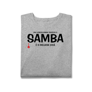 Nome do produto Camiseta Plus Size Pra vencer Minha Tristeza o Samba é o Melhor Divã