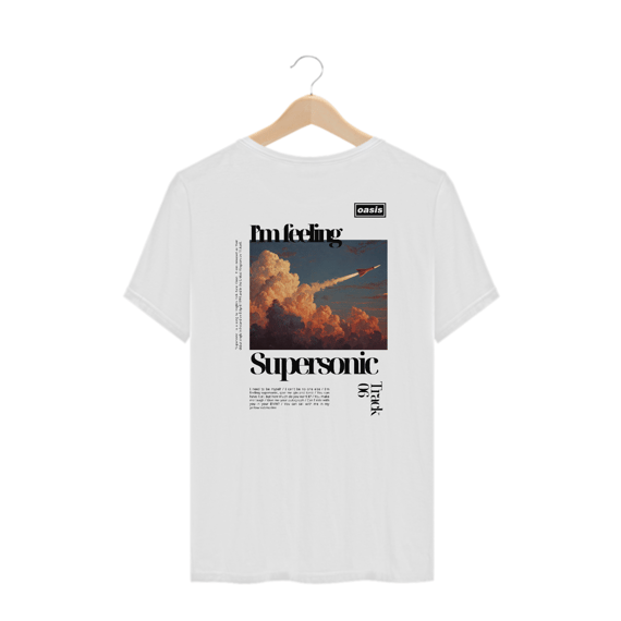 Camiseta Plus Size Oasis Supersonic (Estampa nas Costas)