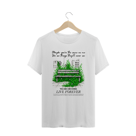 Camiseta Plus Size Oasis Live Forever